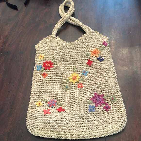 Capelli of New York Handbags - Cappelli Straw Embroidered
Tote Bag